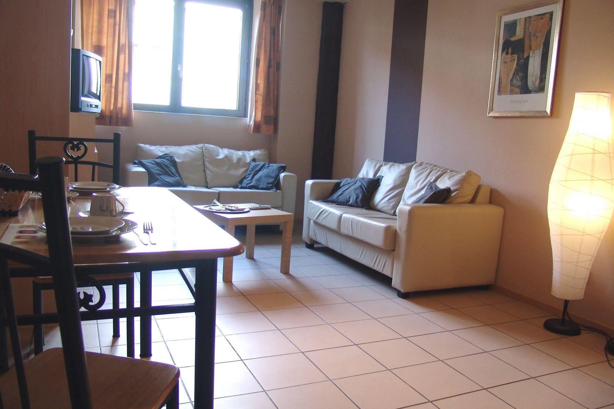 Gardens Apartment *